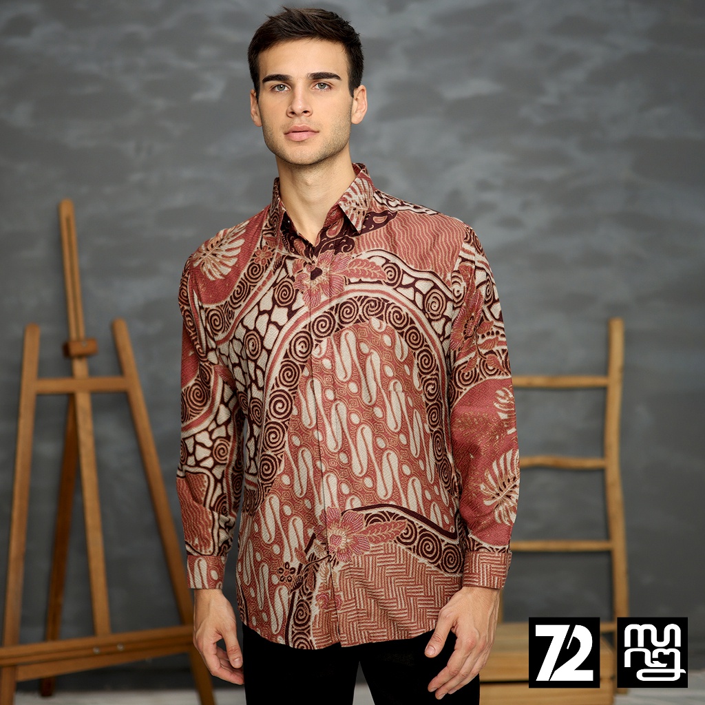 KEMEJA BATIK PRIA LENGAN PANJANG Kemeja Dobby Slimfit Motif Parang Roll Warna Dusty Pink Maroon 723437 Cap 72 - Baju Kemeja Atasan Pakaian Setelan Batik Pria Cowok Laki Laki Remaja Keluarga Kantor Lengan Panjang Modern Slimfit Slim Fit Premium Kekinian