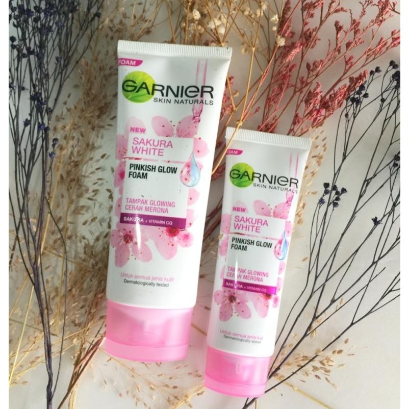 GARNIER Sakura Glow Hyaluron Face Wash 50ml - 100ml