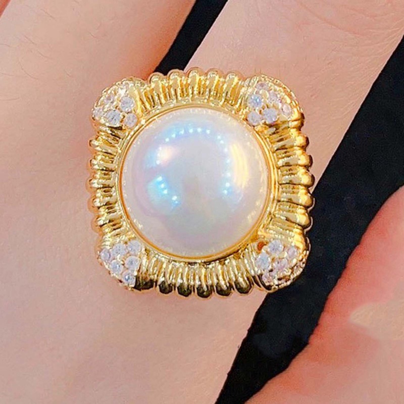 Itali Vintage Perhiasan Kualitas Tinggi Cincin Mutiara Putih Stud Anting Mewah Perjamuan Pernikahan Set Perhiasan Untuk Wanita