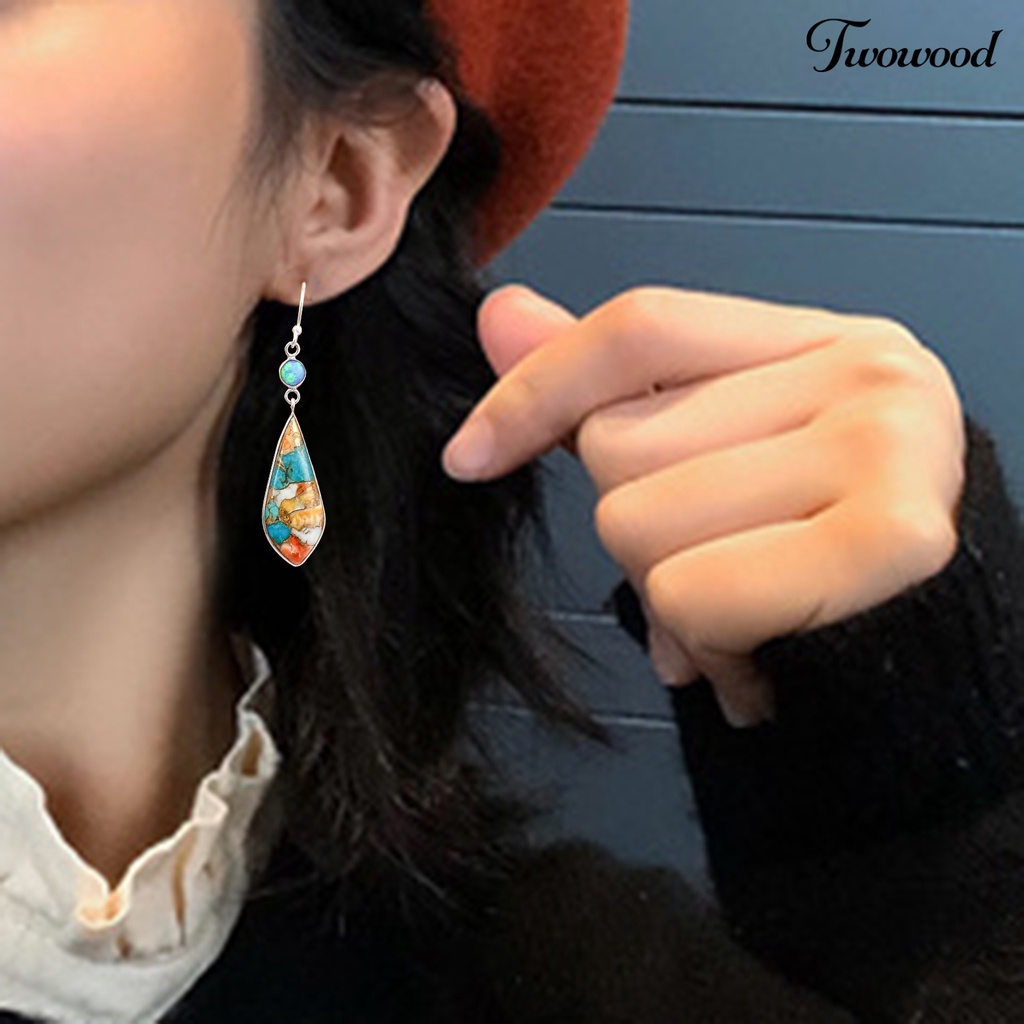 Twowood 1pasang Anting Menjuntai Wanita Gaya Retro Glossy Anting Drop Bahan Metal Yang Indah Untuk Lady