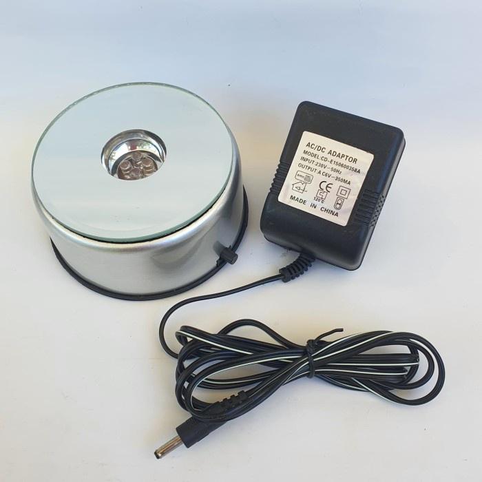 Display Adaptor Putar (besar) - hiasan meja display jualan perhiasan
