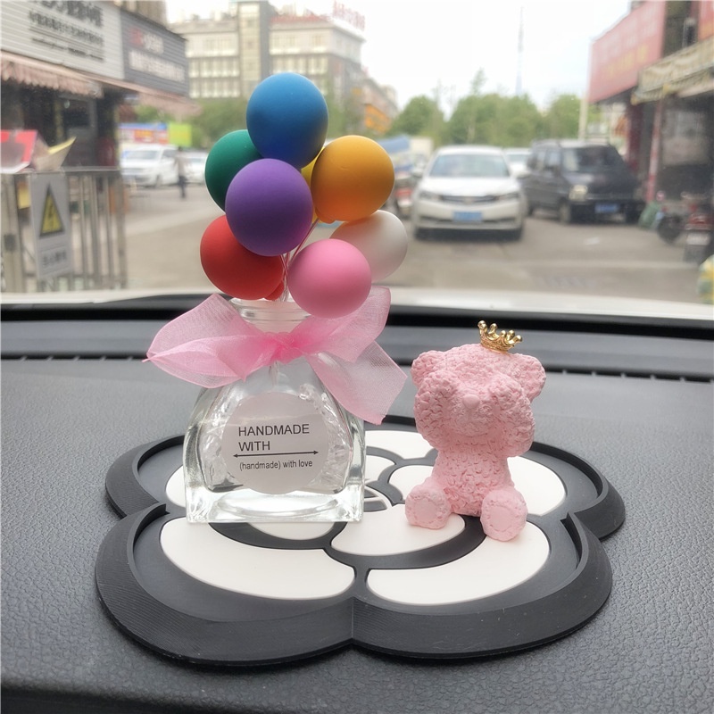 Car diamond camellia anti slip mat, Alas anti slip Bunga Mutiara Kreatif Mobil
