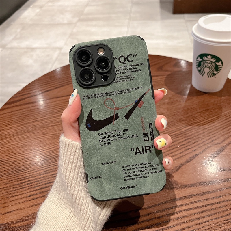 IPHONE Merek Fashion Olahraga Fashion Jalan Lambskin Anti-drop Soft Case Pola Beruang Casing Ponsel Untuk Iphone14 13 12 11 Pro X XS MAX XR 7 8 Plus