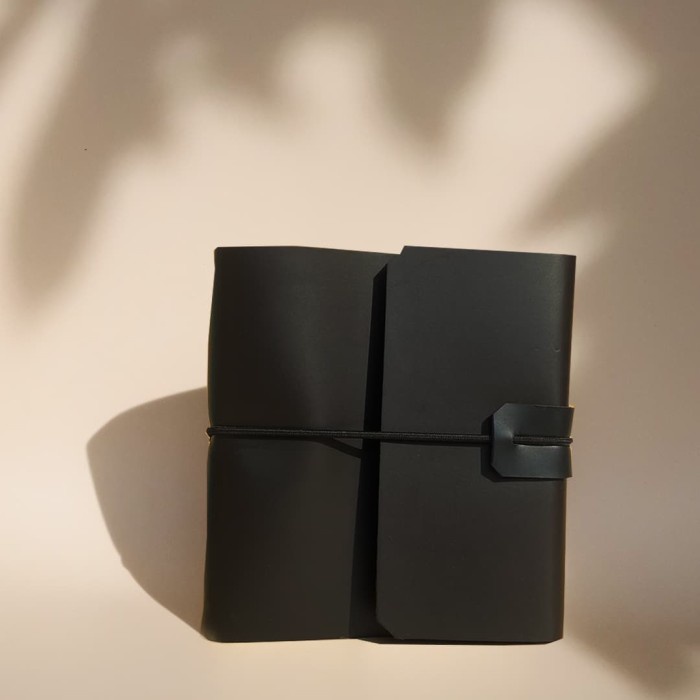 

✨BISA COD✨ -Sketch Handmade Notebook - Ebony, 15x15 cm