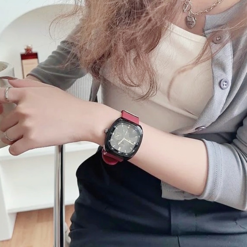 COD✅ Jam Tangan Wanita Fashion Segi Watch Analog Quartz Gaya Popularitas Rubber    S1298