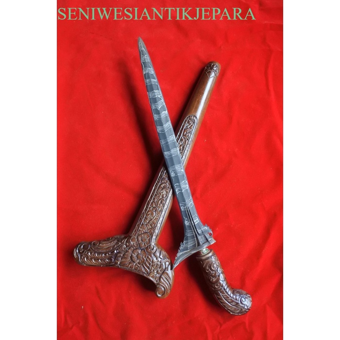 

keris sinom robyong pamor istimewa tinggalan buyut kelas sultan wingit boss Termurah