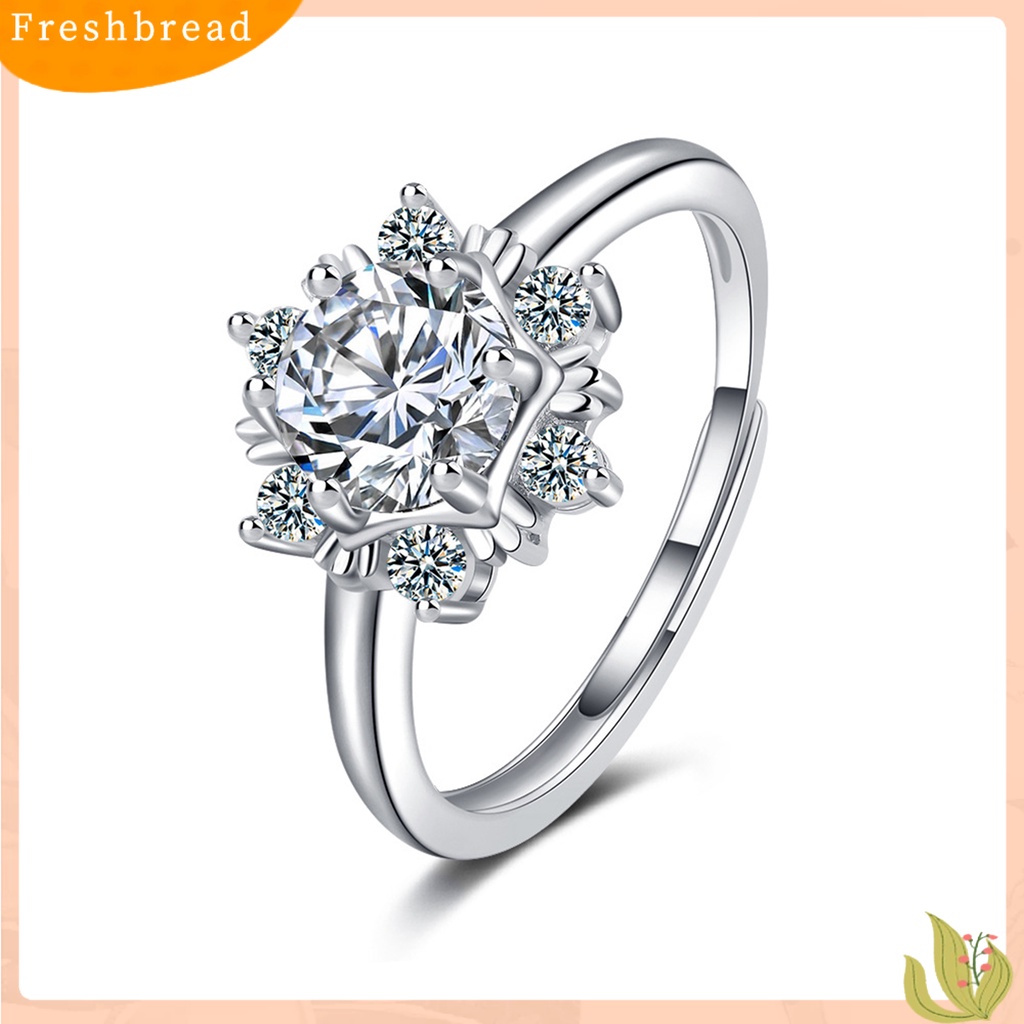 &lt; Freshbread &gt; Cubic Zirconia Cincin Berlian Imitasi Mengkilap Inlay Snowflake Open Ring Elegan Dekorasi Tembaga Perhiasan Wanita Jari Cincin Perjamuan Aksesoris Perhiasan Hadiah