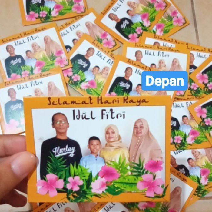 

Amplop Lebaran Foto Keluarga Isi 2 Lusin