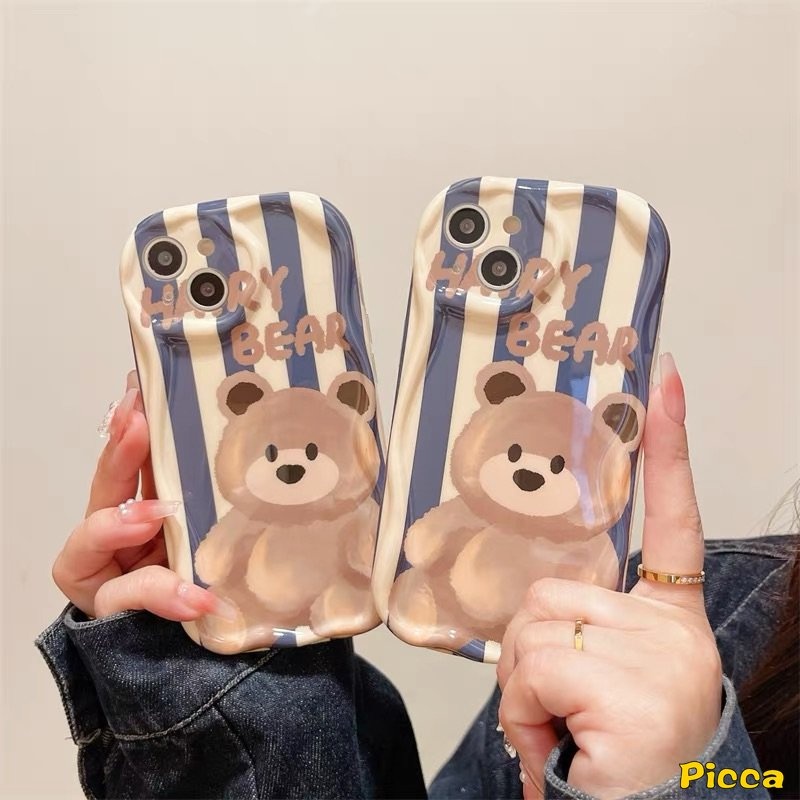 IPHONE Case Garis Beruang Kartun Lucu Kompatibel Untuk Iphone11 Pro Max 7Plus XR 6s 6 7 8 Plus 14 13 12 Pro Max X XS Max SE 2020 3D Wavy Curved Edge Airbag Glossy Shockproof Soft Tpu Cover