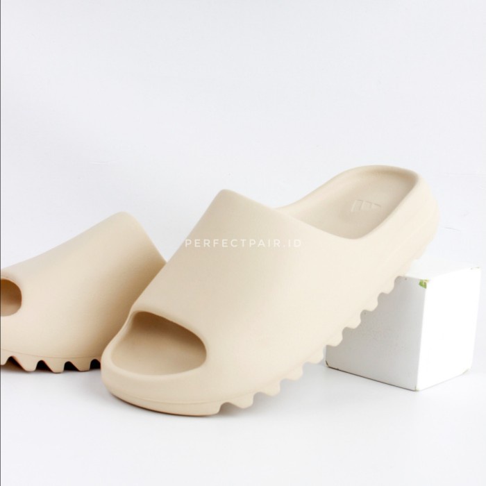 Adidas Yeezy Slide Bone