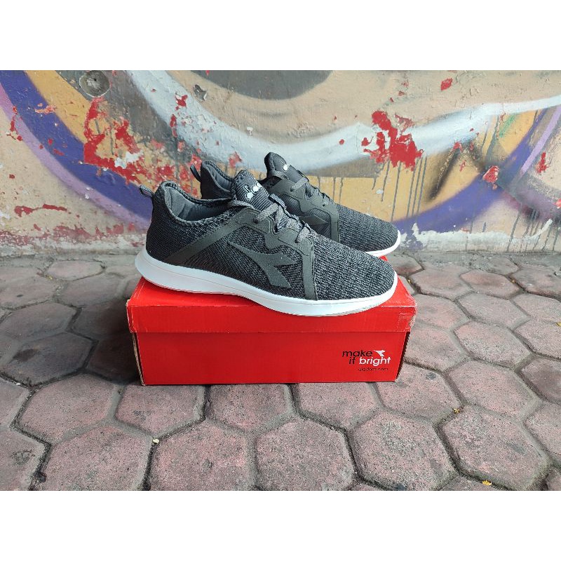 DIADORA CORTIS GREY