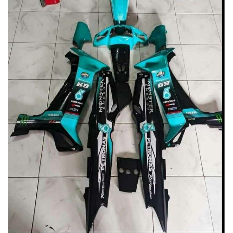 Cover Body Fiz R F1z R  Fiz r fullset warna hijau striping petronas Cover Body full Set Halus YAMAHA