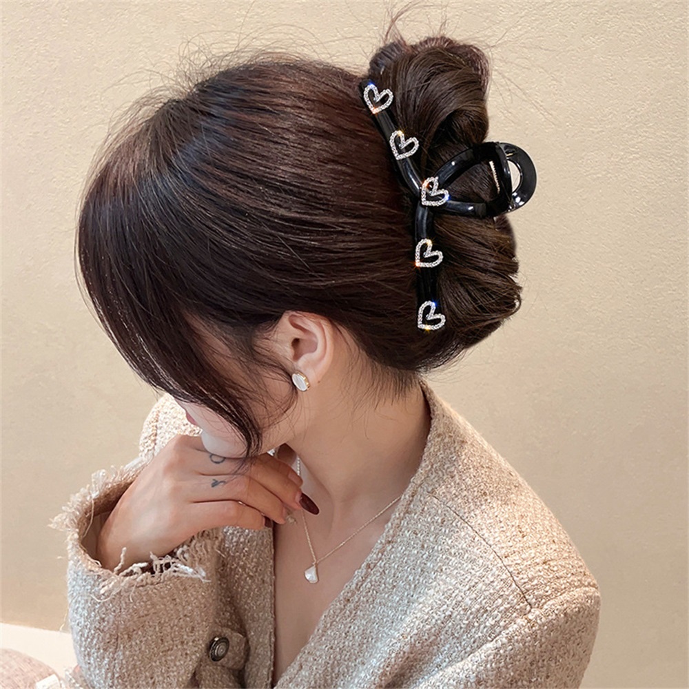 Trendy Dan Chic Hati Shiny Charm Black Hair Claw Clip Dengan Permukaan Mewah