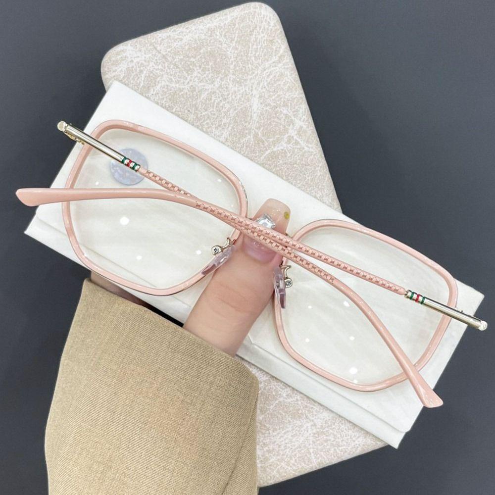 Lily Kacamata Baca Fashion Portable Pelindung Mata Vintage Ultra Ringan Frame