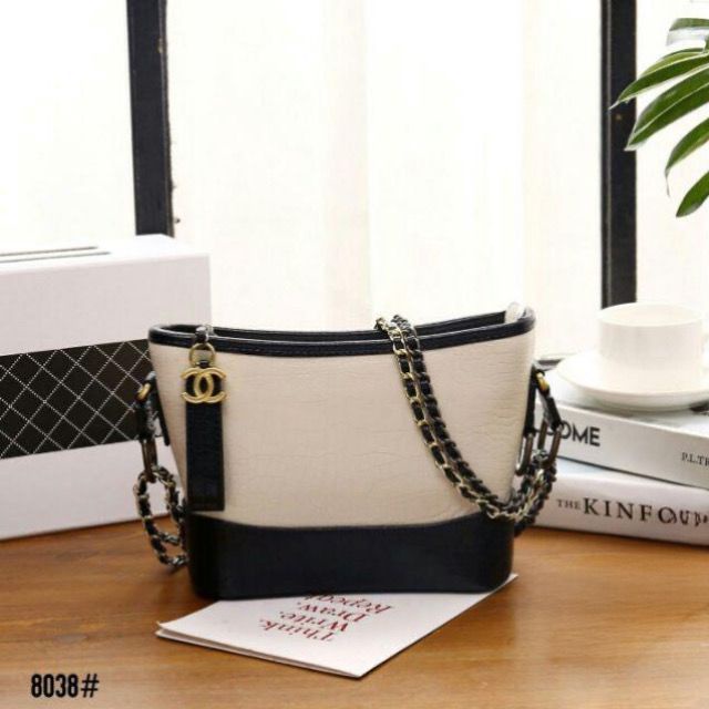 TAS CHANEL GABRIELLE SMALL HOBO CROCO