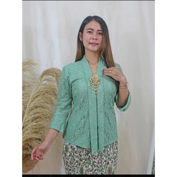 ATASAN KEBAYA KARTINI FLOY BROKAT KUTU BARU MODERN MOTIF TERBARU / KEBAYA MODERN WISUDA /  KEBAYA NA