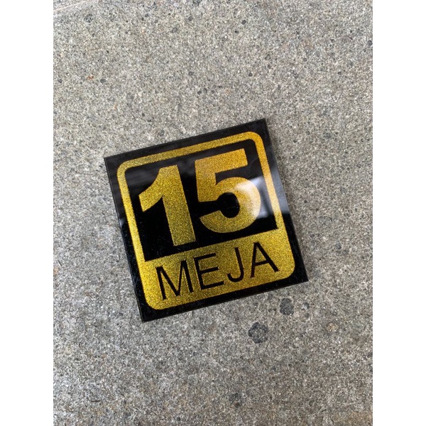 Nomor meja akrilik / nomer meja custom model tempel / nomor meja acrylic cafe tempat makan Custom