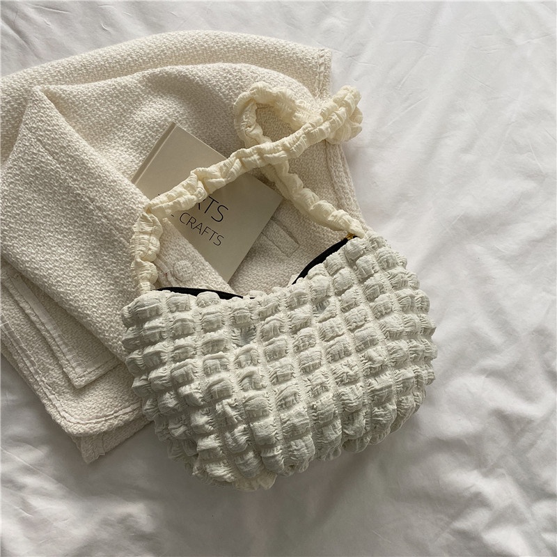 TAS PUFFY SELEMPANG KOREAN PILLOW BAG SELEMPANG WANITA KOREA KEKINIAN PUFFY FOAM SHOULDER BAG TREND Tas Selempang Top Handle Wanita Fashion Korea Terbaru Tas Shoulder Bag Wanita Kekinian