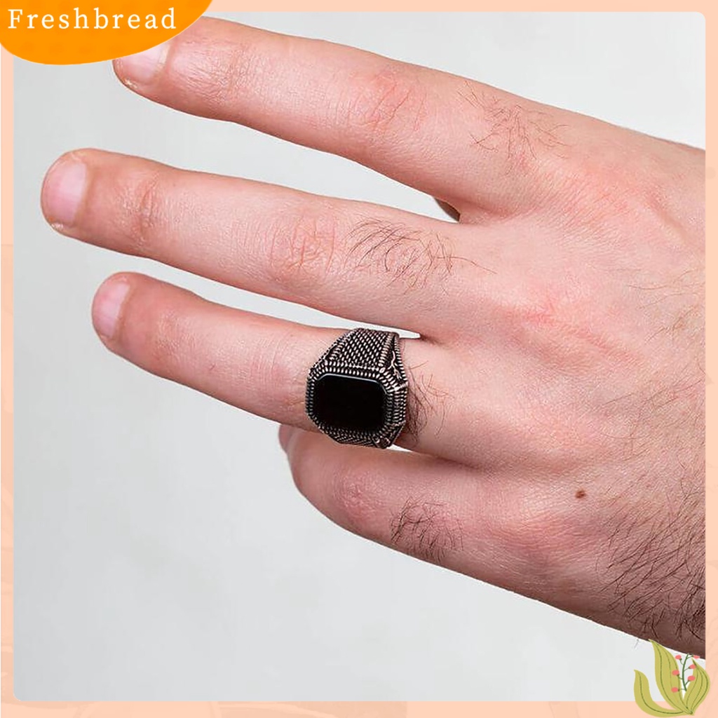 &lt; Freshbread &gt; Fashion Cincin Nyaman Bersinar Mewah Kepribadian Trendi Menghias Paduan Bertatahkan Permata Hitam Cincin Hadiah