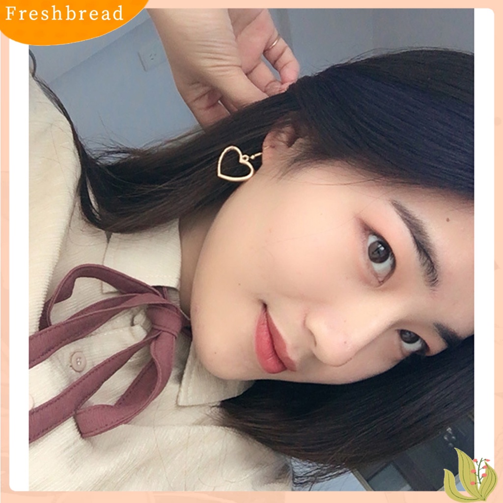 &lt; Freshbread &gt; 1pasang Fashion Wanita Berongga Cinta Berbentuk Hati Menjuntai Kait Anting Perhiasan Hadiah Untuk Pesta Pernikahan