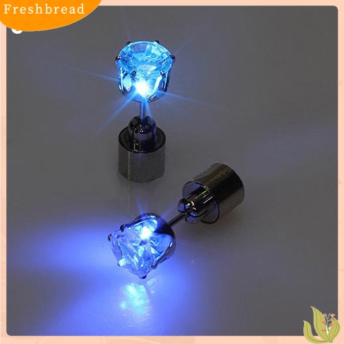 &lt; Freshbread &gt; Menyala Anting Berlian Imitasi LED Stud Dance Aksesoris Pesta Untuk Pesta/Xmas