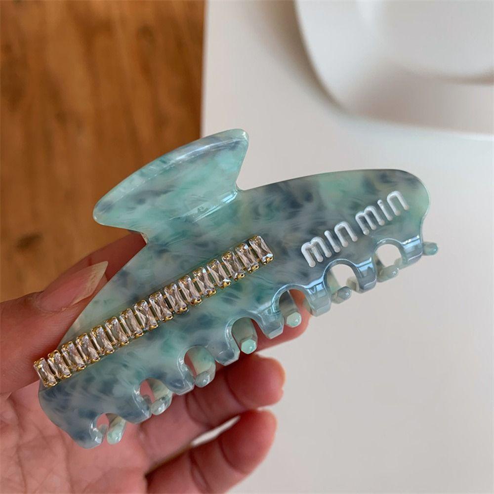 Agustina Asetat Rambut Cakar Temperamen Manis Ins Huruf Untuk Gadis Fashion Hiasan Kepala Berlian Imitasi Zirkon Wanita Klip Rambut