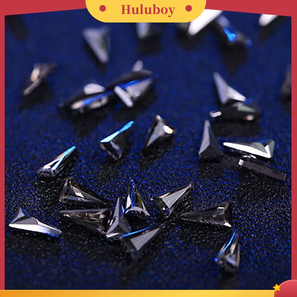 {In Stock} 10Pcs Wanita Segitiga Nail Art Tip Berlian Imitasi Mengkilap DIY Dekorasi Manicure Kit