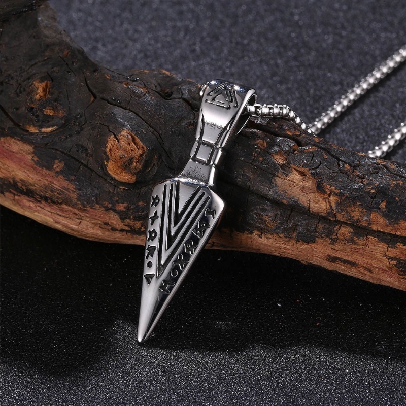 [Z H Perhiasan] Vintage Viking Hip Hop Crow Liontin Pria Dan Wanita Fashion Stainless Steel Kalung Punk Pesta Rock Perhiasan Aksesoris