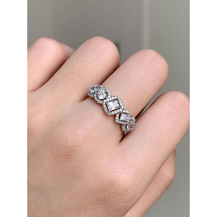 Cincin Cubic Zirconia Kristal Geometris Modern Untuk Wanita Mewah Fashion Perempuan Pernikahan Rings Daily Wear Statement Jewelry