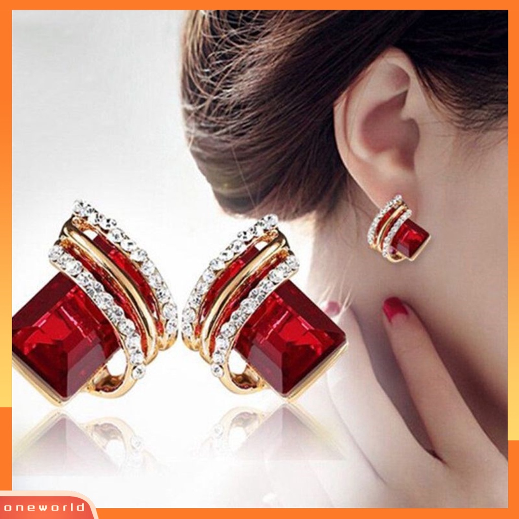 [ONE] 1pasang Ear Studs Rhinestone Geometric Electroplating Luxury High Gloss Ear Decoration Jewelry Faux Crystal Engagement Earrings Hadiah Anniversary