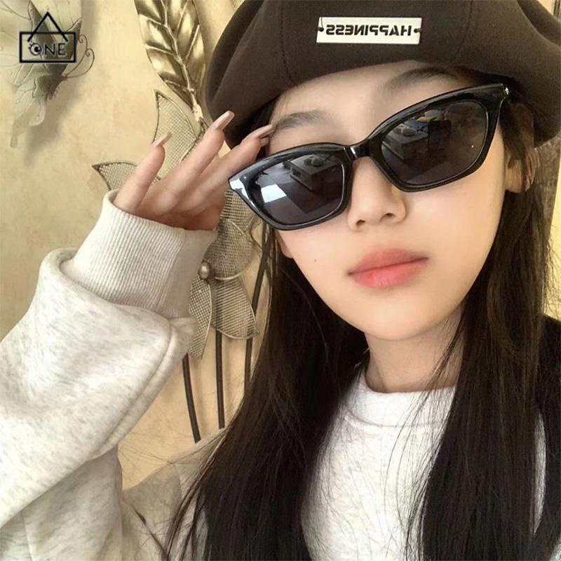 COD❤️Kacamata Hitam Hip Hop Punk Pria Dan Wanita Retro Vintage Korean Fashion Bingkai Titik Fashion Sunglasses