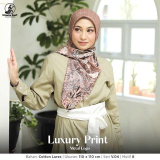 Biji Segi Empat Luxury Print LC Laser Cut Metal Logo Umama Scarf