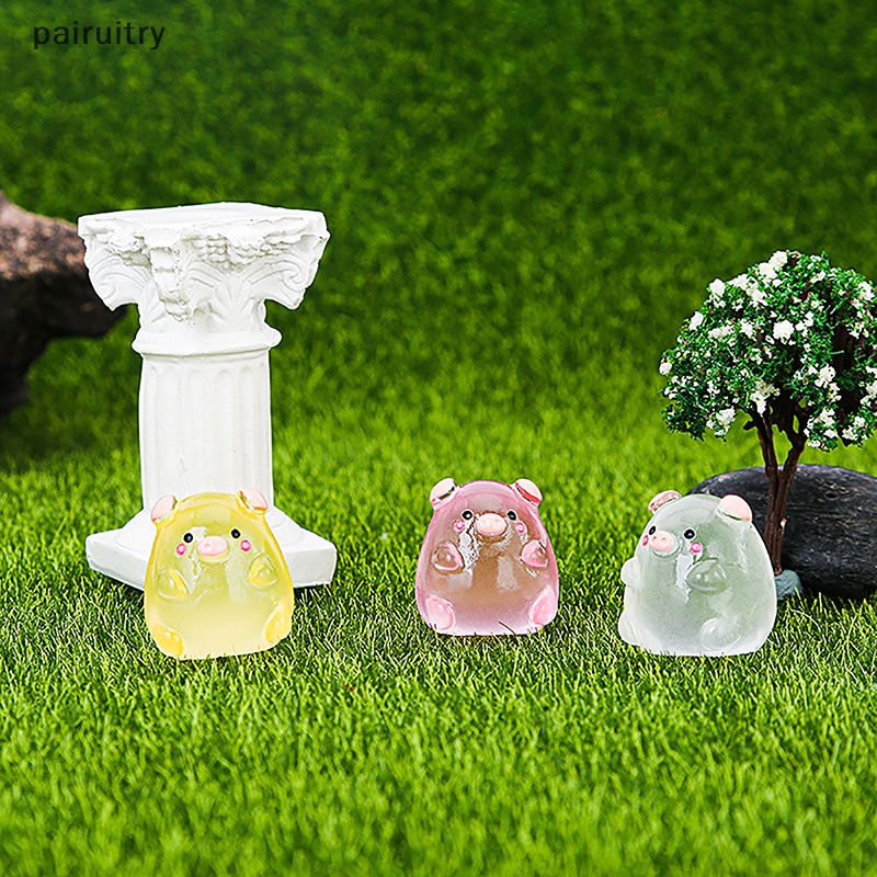 Prt 2pcs Luminous Pig Micro Resin Landscape Figure Ornamen Menyala Dalam Gelap Miniatur Taman Micro Pesta Mobil Dekorasi Rumah Aksesoris PRT