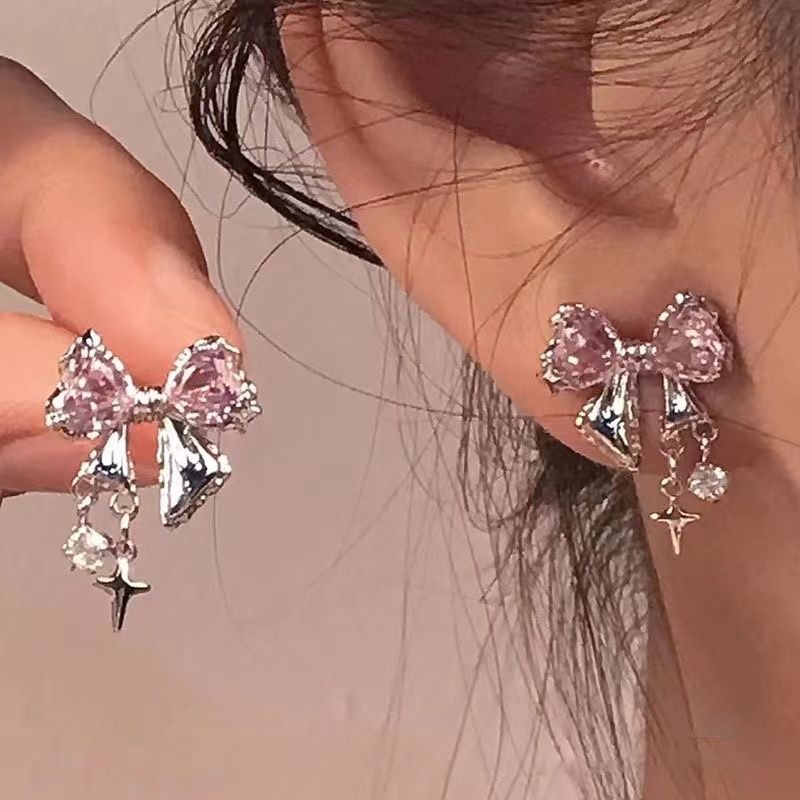 Ay(cn) Anting Zirkon Busur Hati Elegan Untuk Wanita Kristal Perak Stud Earring Perhiasan Aksesoris