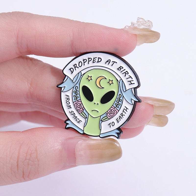 Lucu Alien UFO Enamel Pin Bros Luar Angkasa Ke Bumi Bros Kerah Lencana Kartun Perhiasan Hadiah Untuk Teman