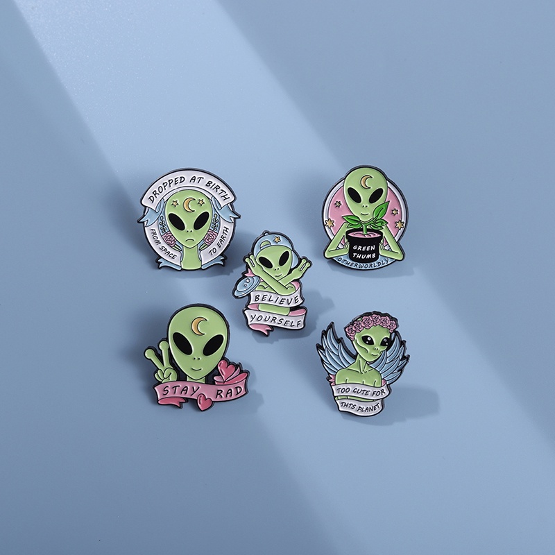 Kartun Alien Enamel Bros Menyenangkan Spoof Toilet Kerah Pin Ransel Lencana Hadiah Untuk Teman