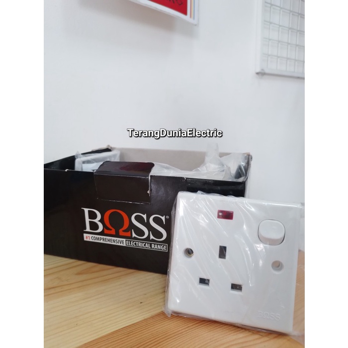 Stop kontak AC Merk Boss 13 A