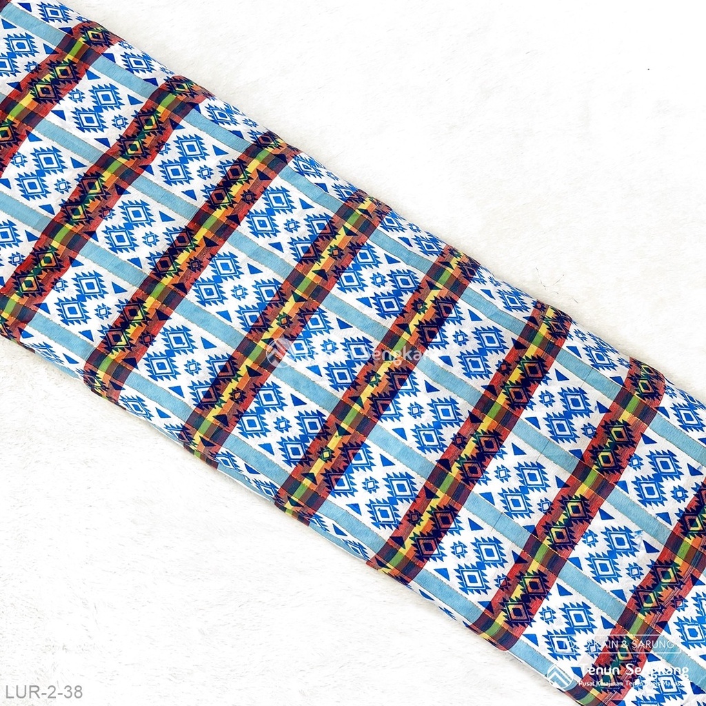 Kain Tenun Lurik Bercorak Sutra Bugis Makassar Biru Putih Jingga Kuning Marun - Tenun Sengkang LUR-2
