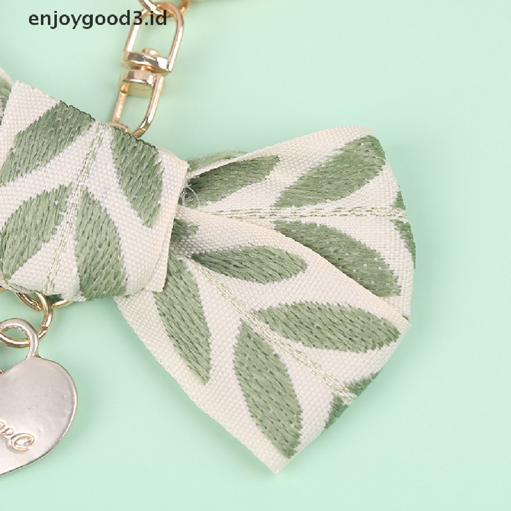 [Rready Stock] Liontin Gantungan Kunci Wristlet Motif Daun Dengan Gantungan Kunci Phones Wallets Decoration (ID)