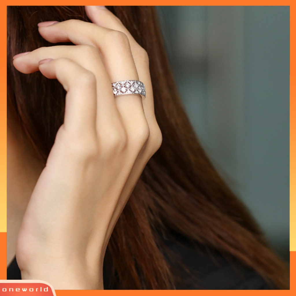 [EONE] Cincin Wanita Multi Ukuran Cincin Jari Kristal Imitasi Hias Bersinar Untuk Pakaian Sehari-Hari