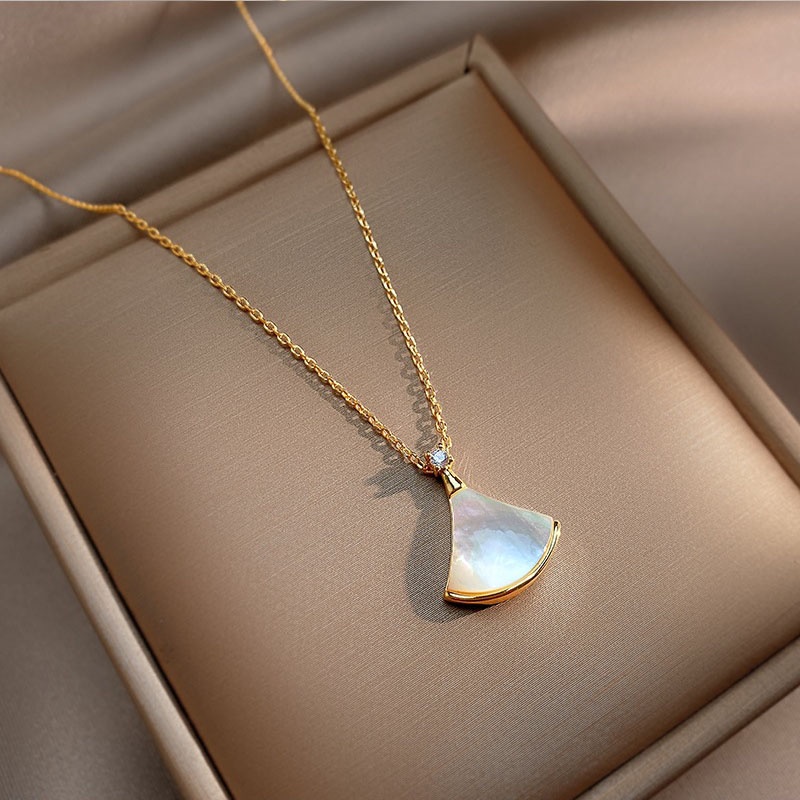 Kalung Geometris Shell Alloy Berlian Imitasi Fashion Untuk Wanita