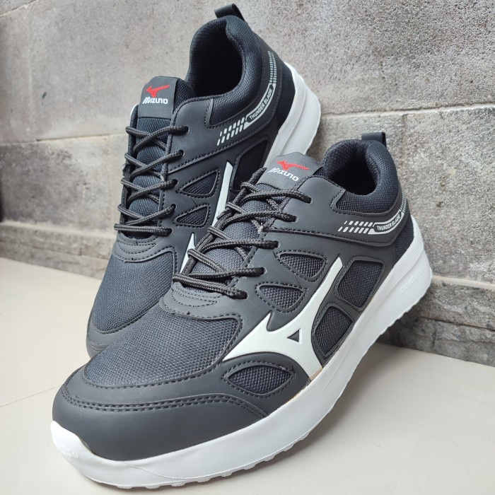 (COD) Sepatu Olahraga Besar Jumbo Big size ukuran 45 46 47 48 Sneakers - Hitam, 45