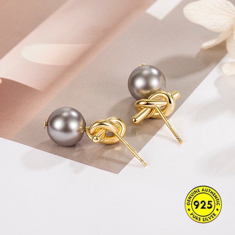 Anting Mutiara Shell Abu Hias Emas 18K Rasa Sederhana Dan Canggih U1805