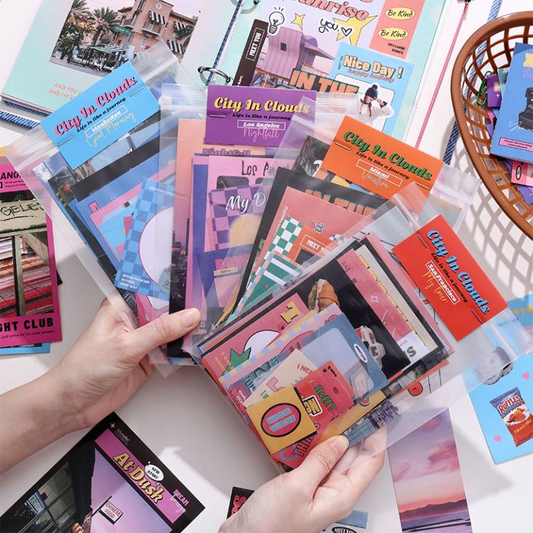 

[HARU] 32 Pcs City in Clouds Material Pack Retro Bujo DIY Journaling Decor Diary Scrapbooking