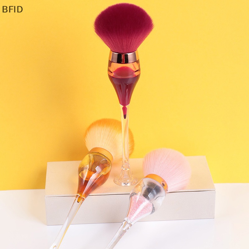 [BFID] 1pc Sikat Bubuk Mineral Bentuk Gelas Wine Makeup Lembut Fluffy Foundation Brush [ID]