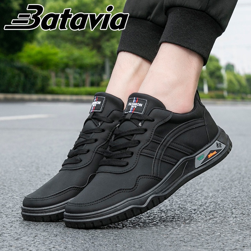 （COD）Batavia Sepatu Sports pria penting terbaru putih santai pria sepatu outdoor sepatu jogging sepatu black sekolah sepatu J14