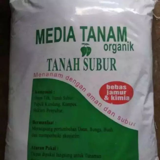 MEDIA tanam organik tanah subur 1 KARUNG BESAR / MAXIMAL 1 KARUNG //  pupuk kandang / media tanam Si