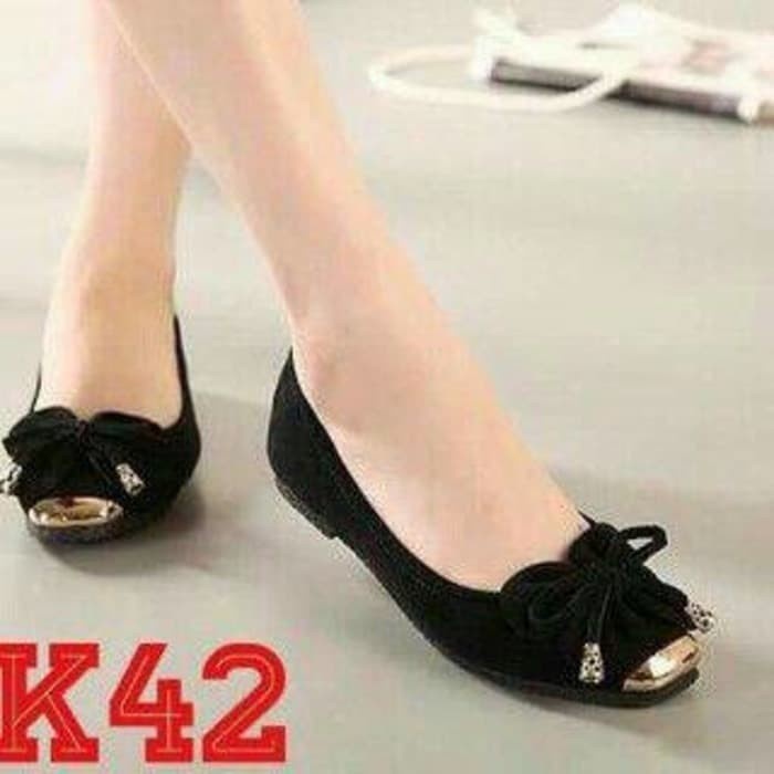 FLAT PITA KUPU HITAM / Sepatu Wanita Hitam Polos Caual Modern