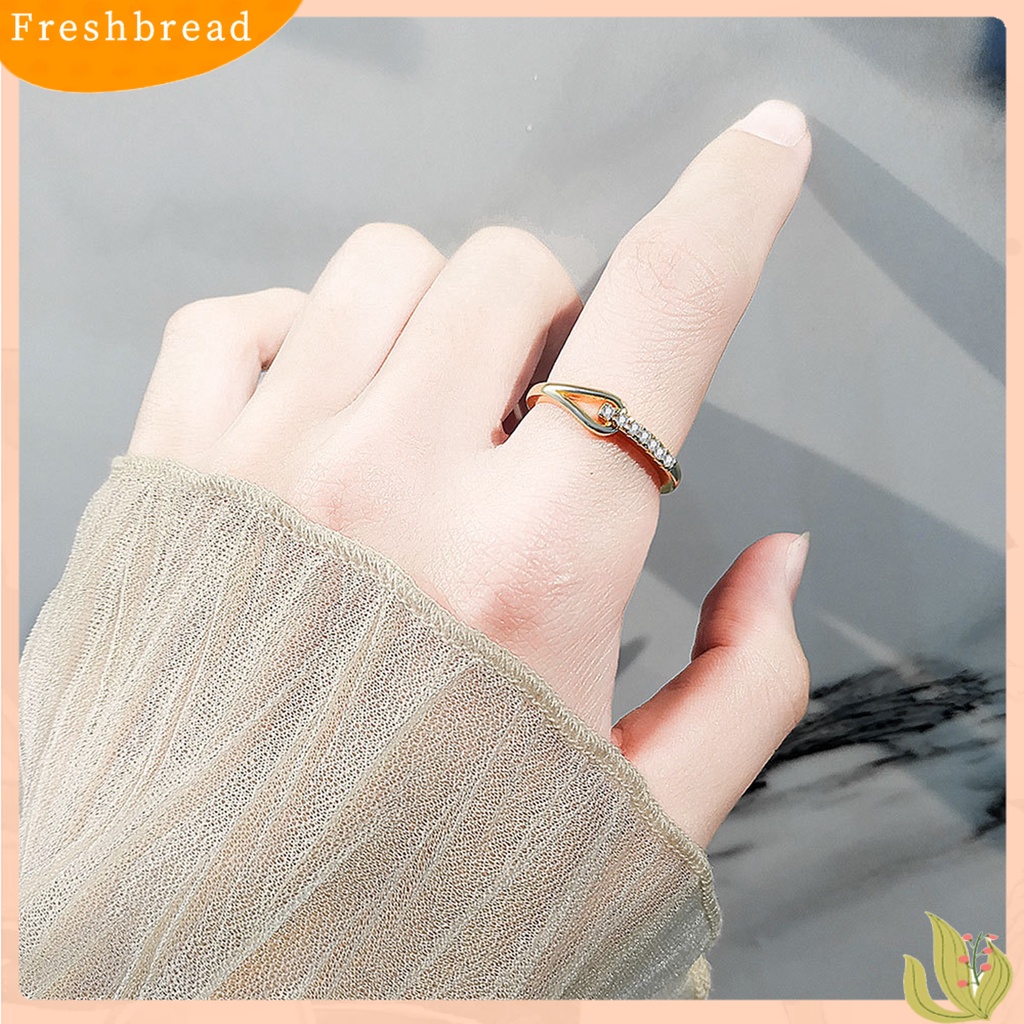 &lt; Freshbread &gt; Wanita Cincin Persimpangan Pembukaan Temperamen Berongga Keluar Berlian Imitasi Cincin Jari Perhiasan Fashion