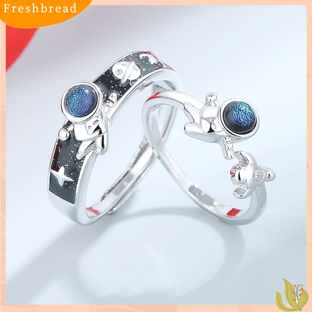 &lt; Freshbread &gt; Cincin Couple Adjustable All-match Hadiah Valentine Ujung Terbuka Fashion Astronot Kekasih Cincin Perhiasan Aksesori